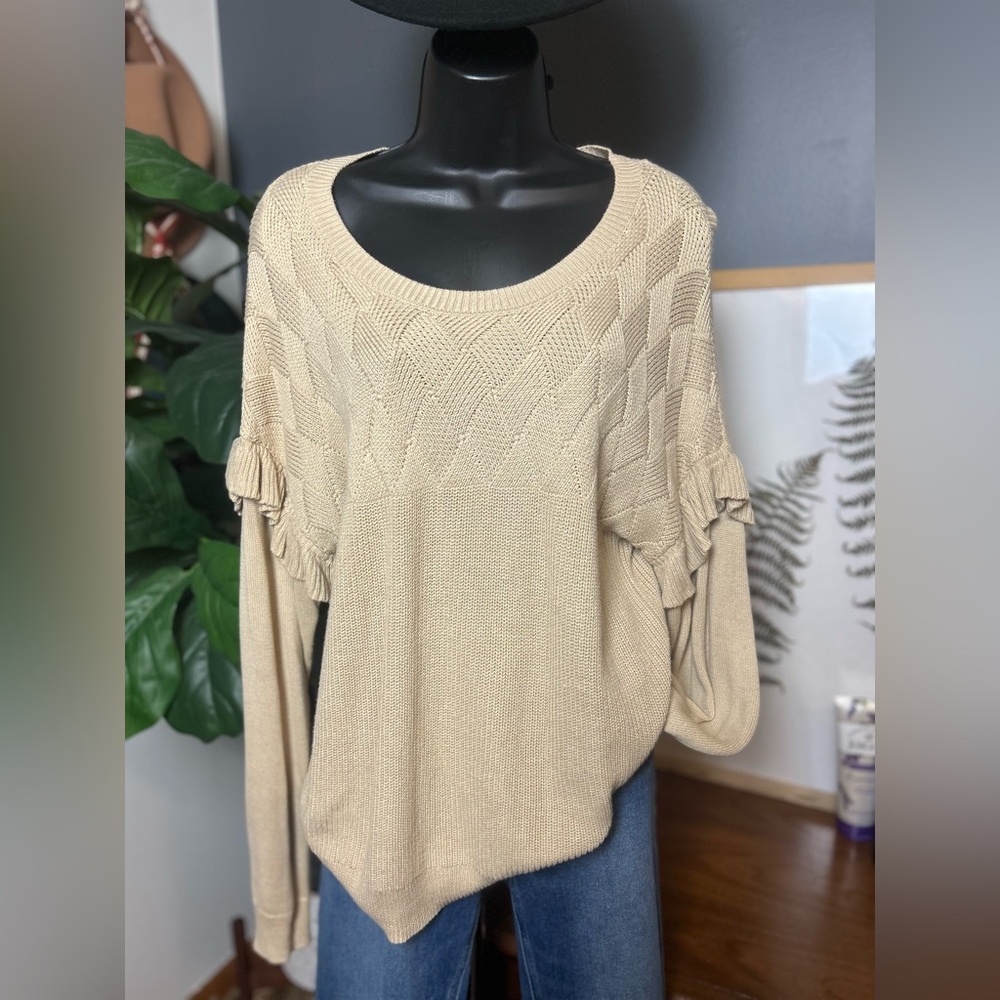 Banana Republic Oversized Dolman Ruffle Sleeve Cream Sweater - Picture 2 of 4